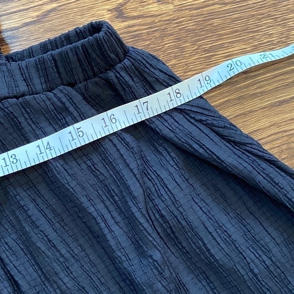 Glam NWT Black Top- Large - Picture 8 of 10